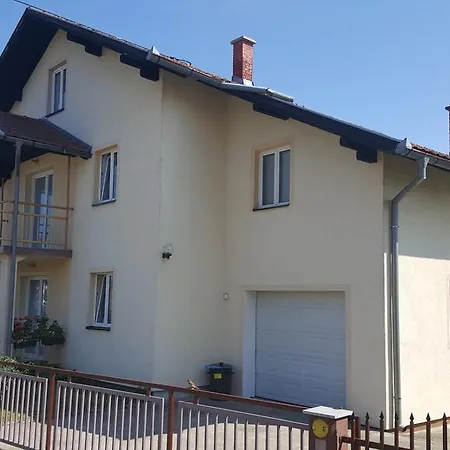 Anastasija Apartment *